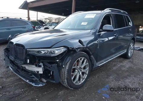 2021 BMW X7 xDrive40I z USA, uszkodzony, nr VIN 5UXCW2C06M9H76574